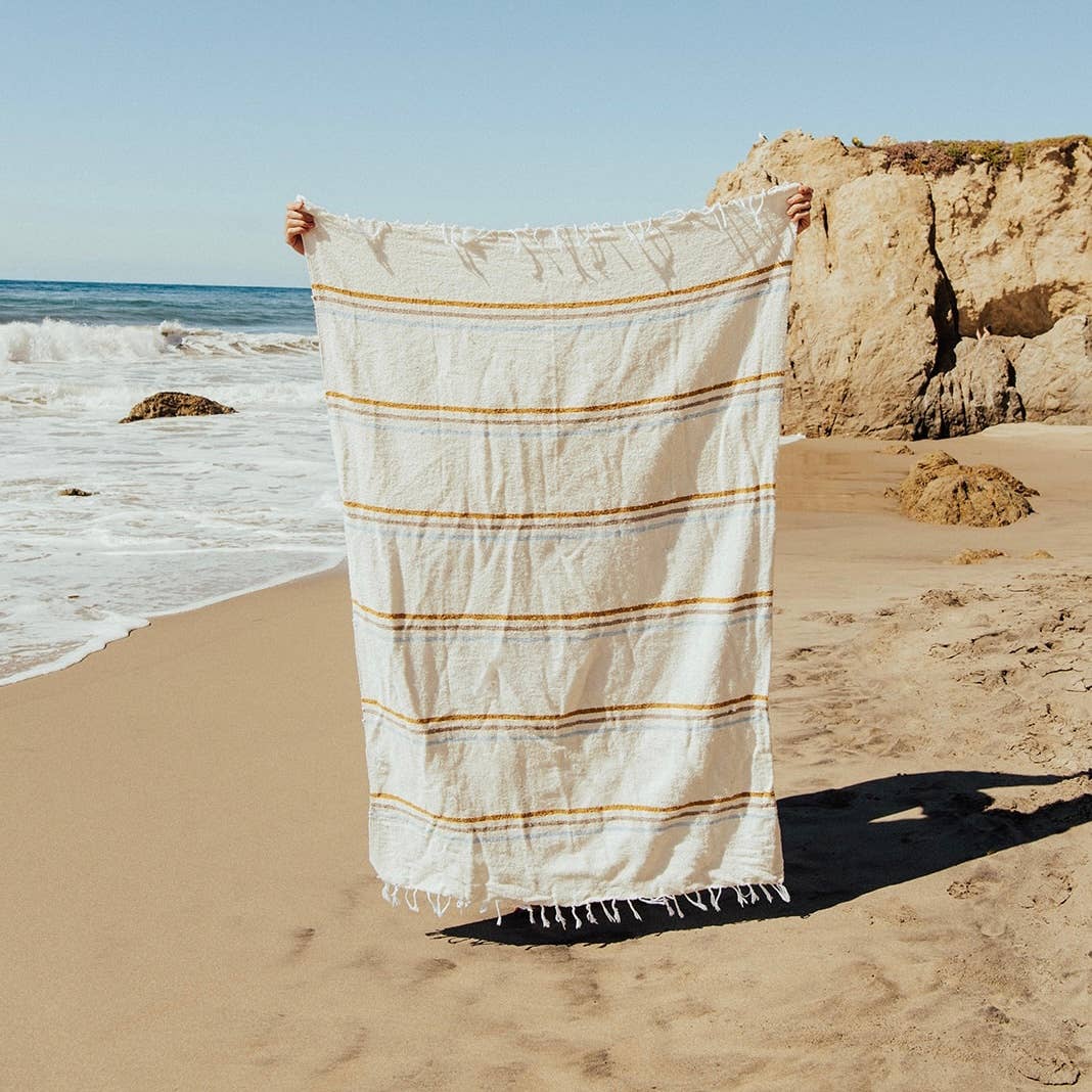 Sunday Throw — Reclaimed-Fiber Woven Blanket (73" × 48")