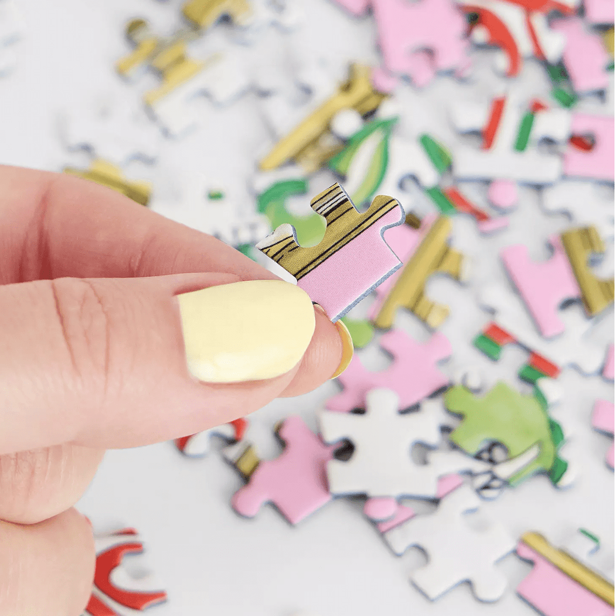 Happily Puzzles - Olives - 99 Piece Mini Jigsaw Puzzle - Dear John