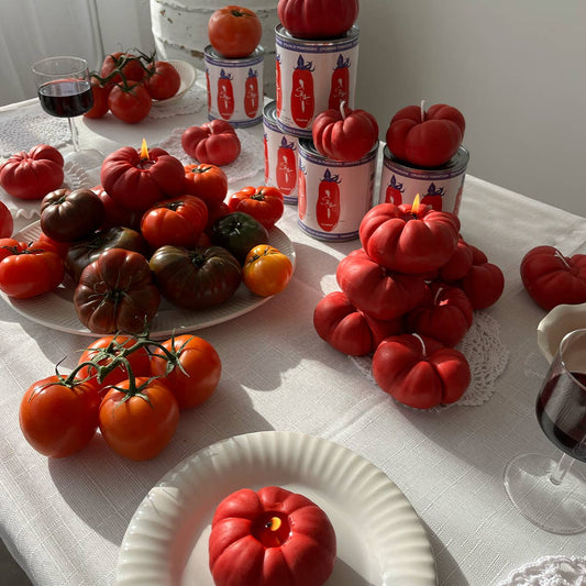 Heirloom Tomato Candle — Tomato Leaf Scent, 100% Soy (Hand-Poured)