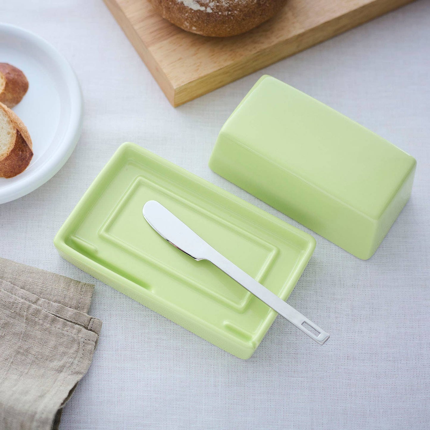 BEE HOUSE Butter Dish with s.s.butter knife - Kiwi