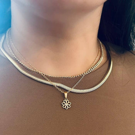 Amady Jewelry - Flower charm pendant chain necklace 18k gold - filled daisy  - Dear John