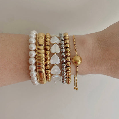 Amady Jewelry - Heart Shaped Pearl Shell Bracelet 18k gold plated - Dear John