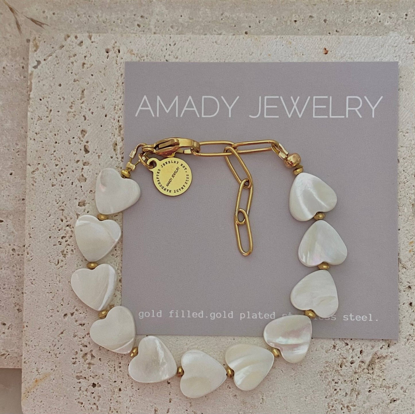 Amady Jewelry - Heart Shaped Pearl Shell Bracelet 18k gold plated - Dear John