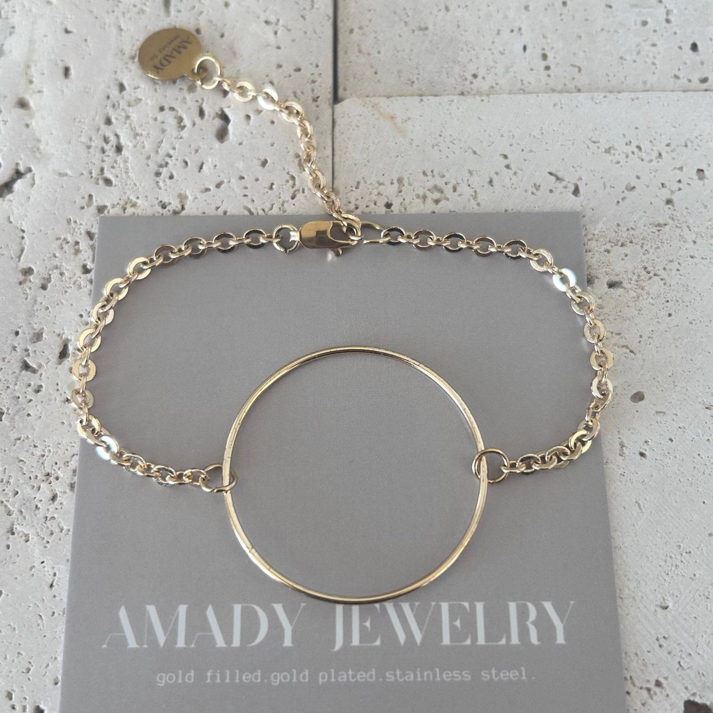 Amady Jewelry - Infinity round charm bracelet circle gold plated - Dear John