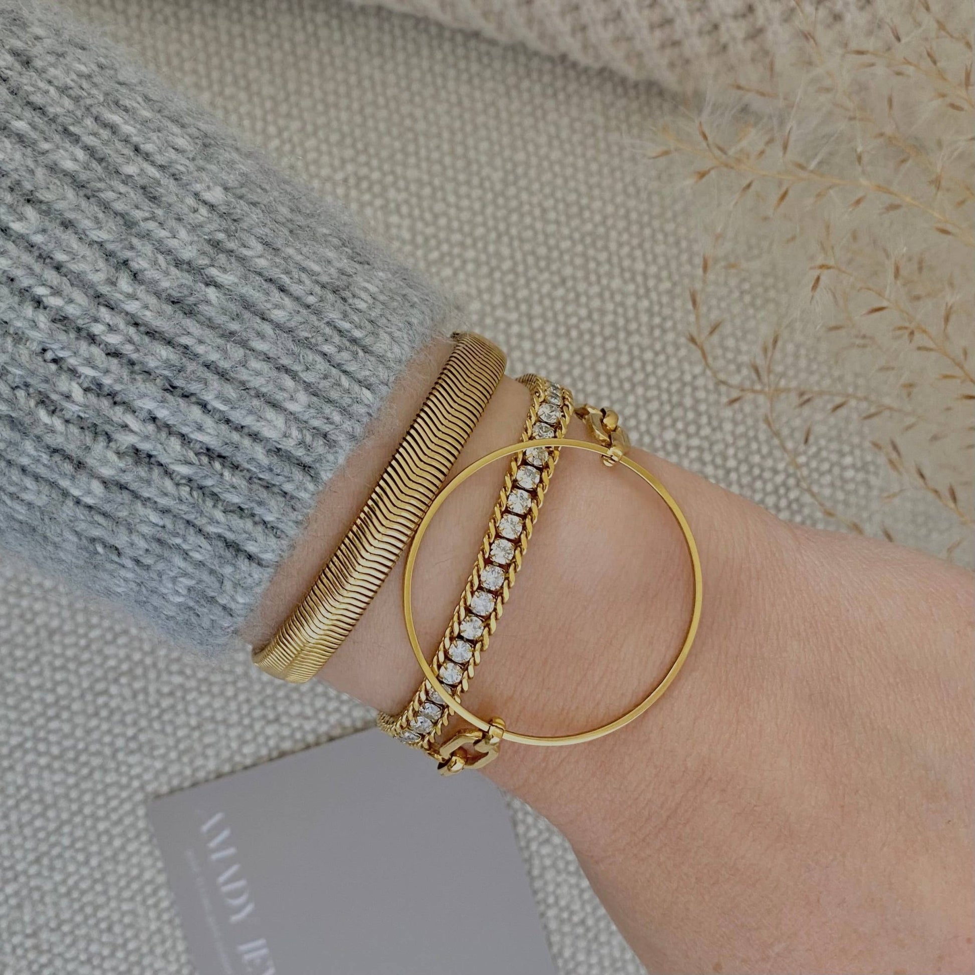 Amady Jewelry - Infinity round charm statement chain bracelet 18k Gold Plate - Dear John