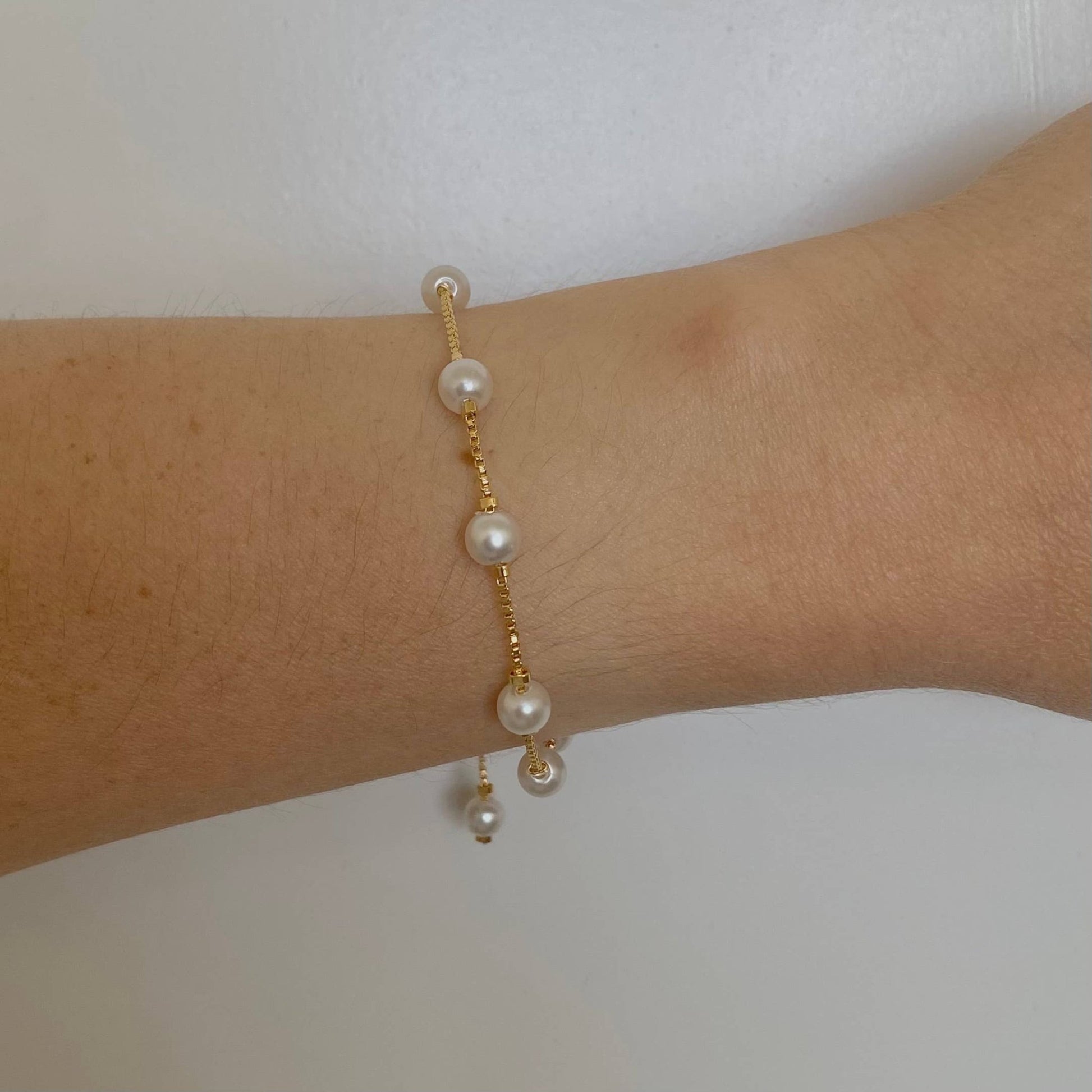 Amady Jewelry - Pearls Adjustable Beaded Bracelet 18k Gold Filled boxy chain - Dear John