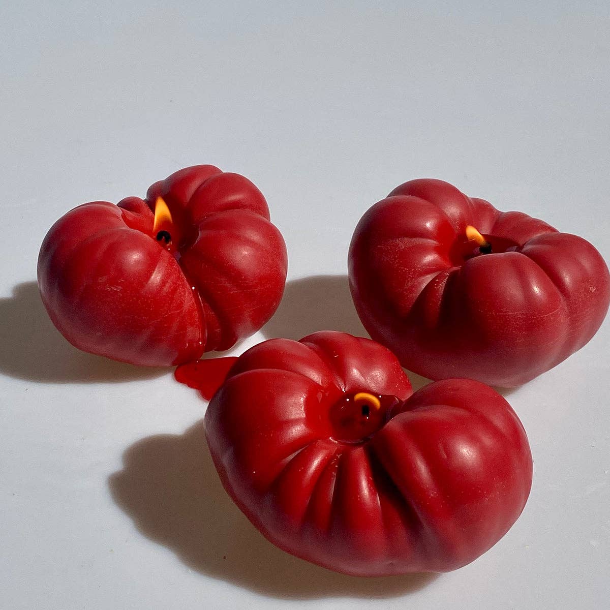 Heirloom Tomato Candle — Tomato Leaf Scent, 100% Soy (Hand-Poured)