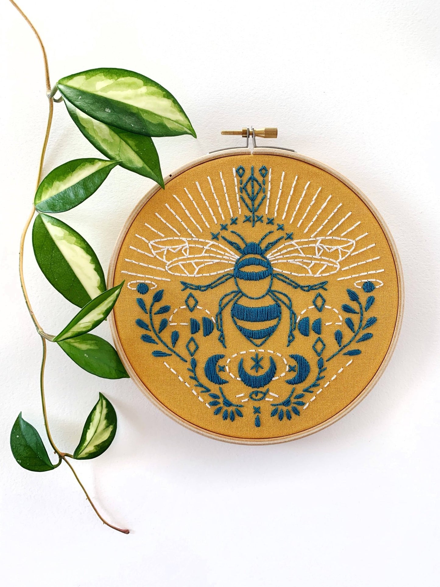 Bee Embroidery Kit - Dear John