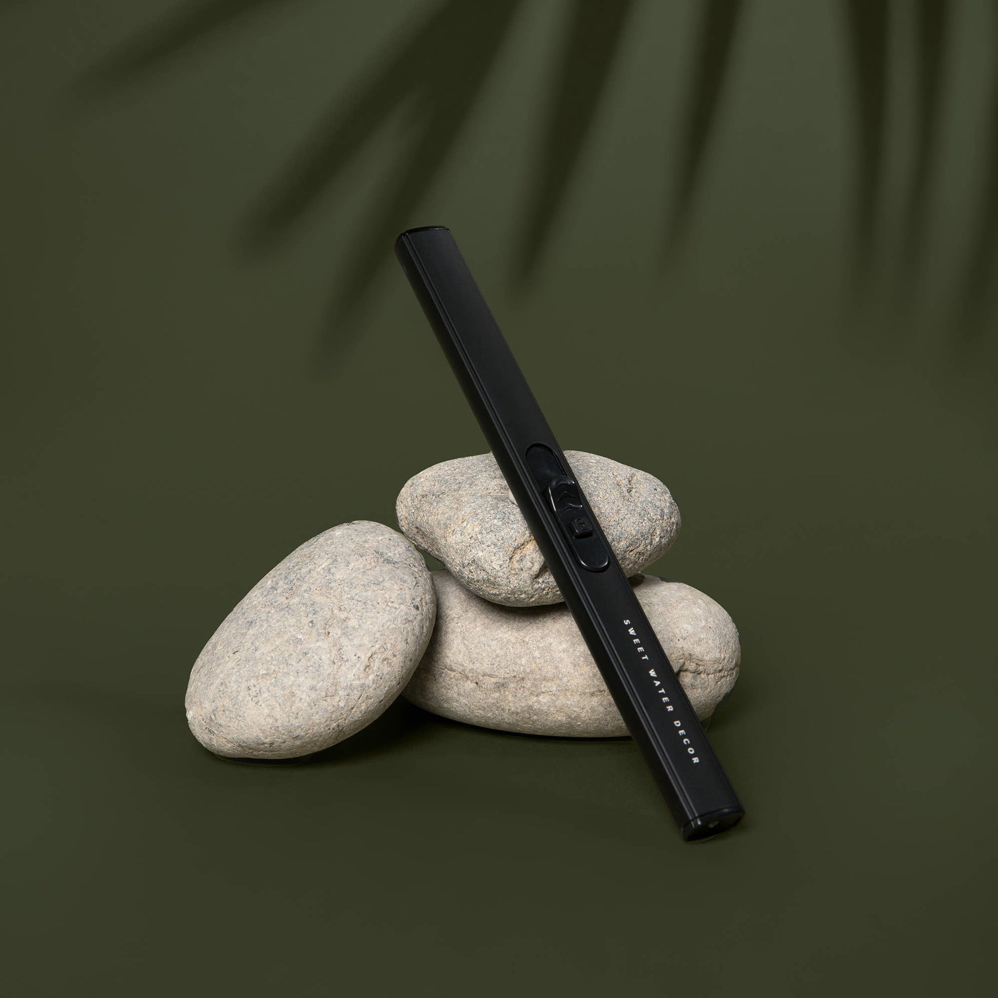 Black Rechargeable Electric Lighter - Dear John