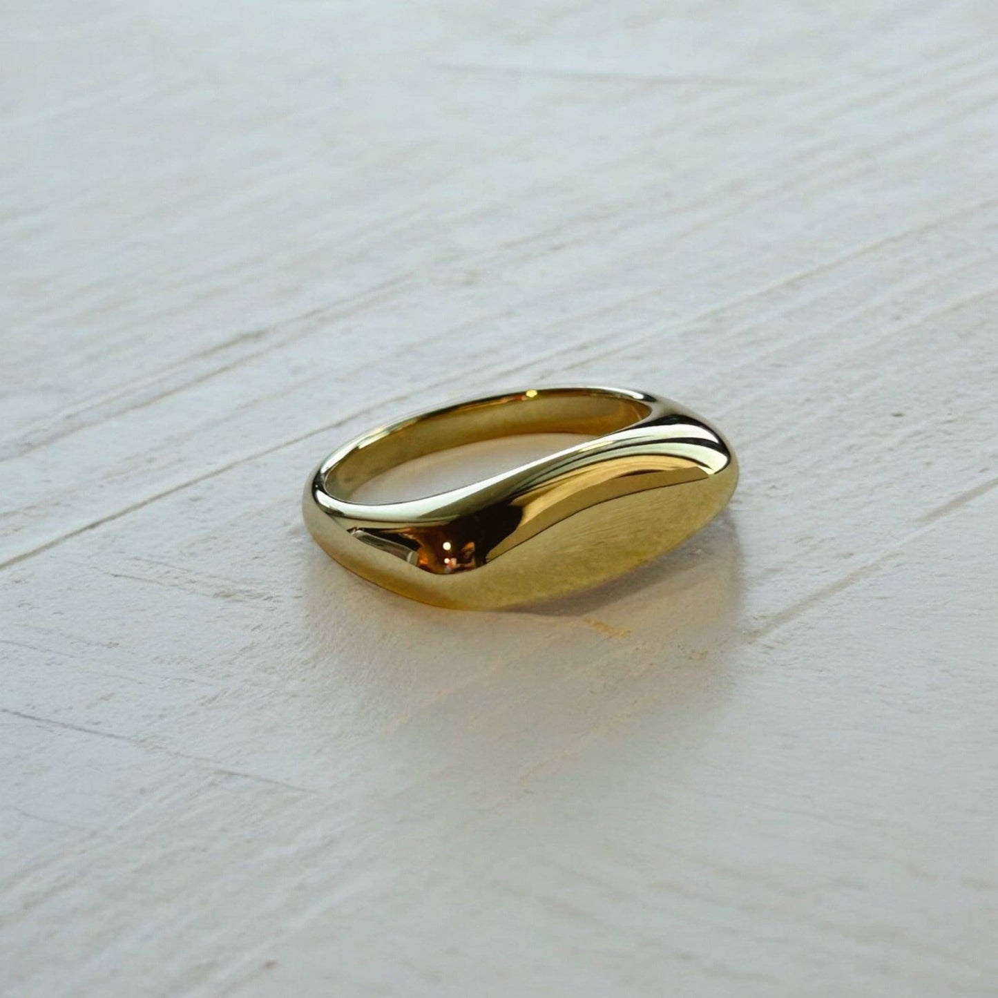 Boem Collection - Lumi Ring | Gold Modern Rectangular Ring - Dear John