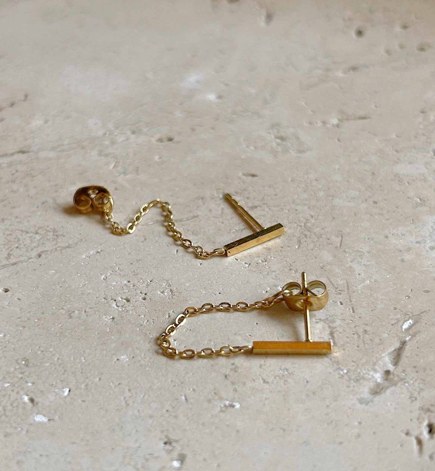 Boem Collection - Noa Chain Huggies | Gold Bar Chain Huggie Earrings - Dear John