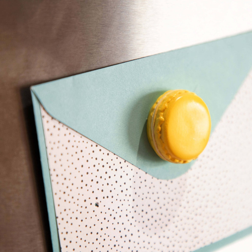 Colorful MACARON magnets ICONIC packaging s/4 - Dear John
