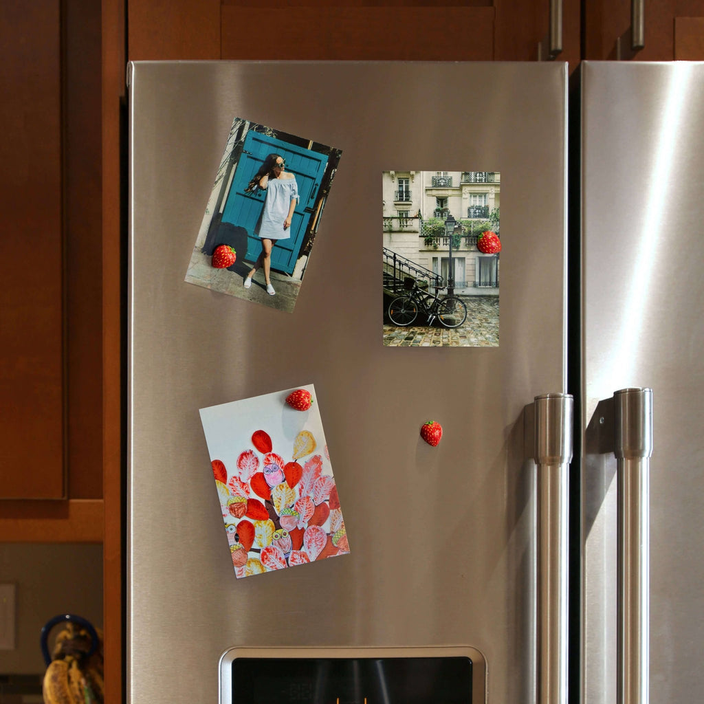 Colorful STRAWBERRY magnets ICONIC packaging s/4 - Dear John