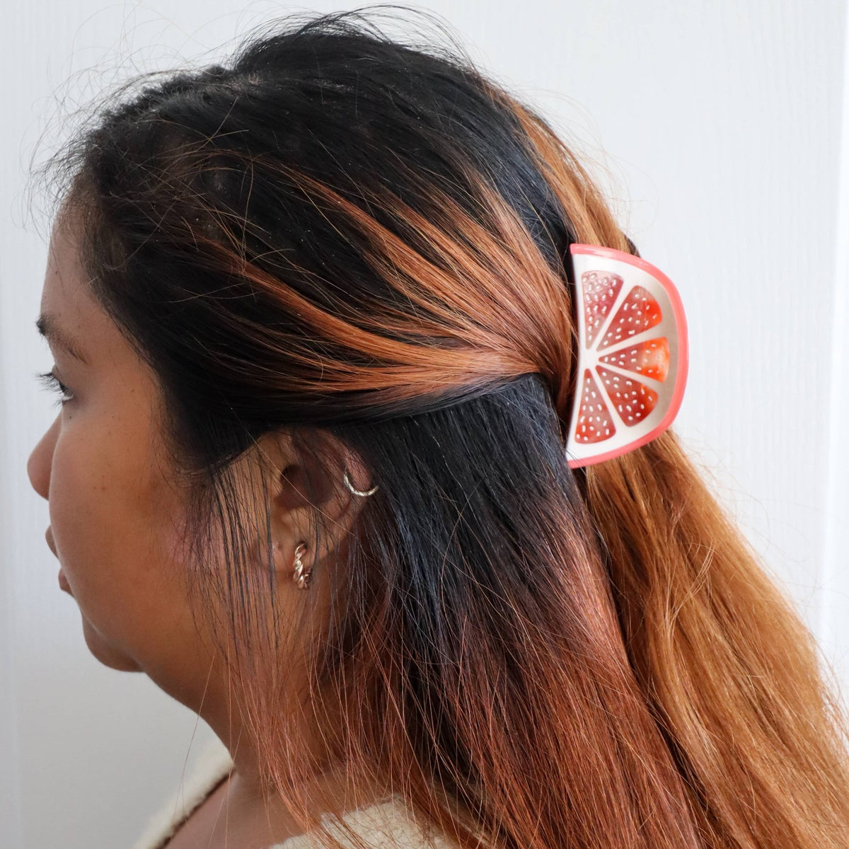 Jenny Lemons - Midi Grapefruit Slice Hair Claw Clip - Dear John