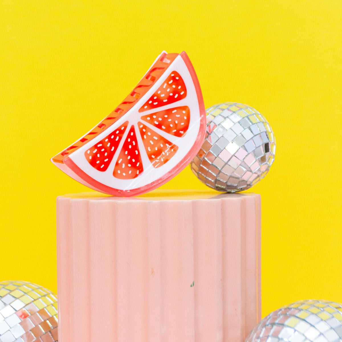 Jenny Lemons - Midi Grapefruit Slice Hair Claw Clip - Dear John