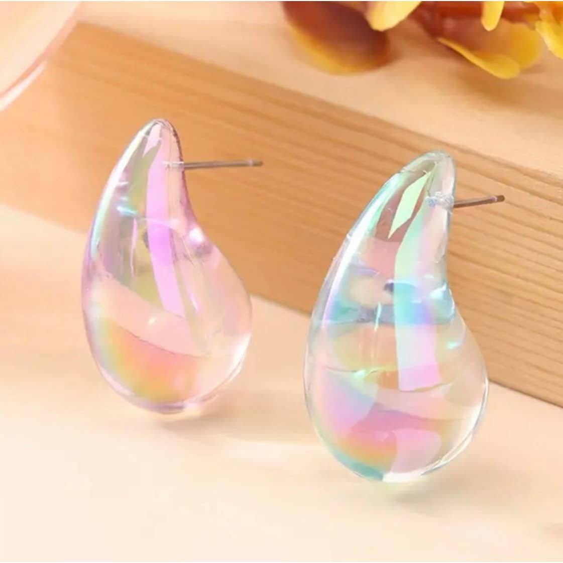 LENZY TEAR DROP EARRINGS - Dear John