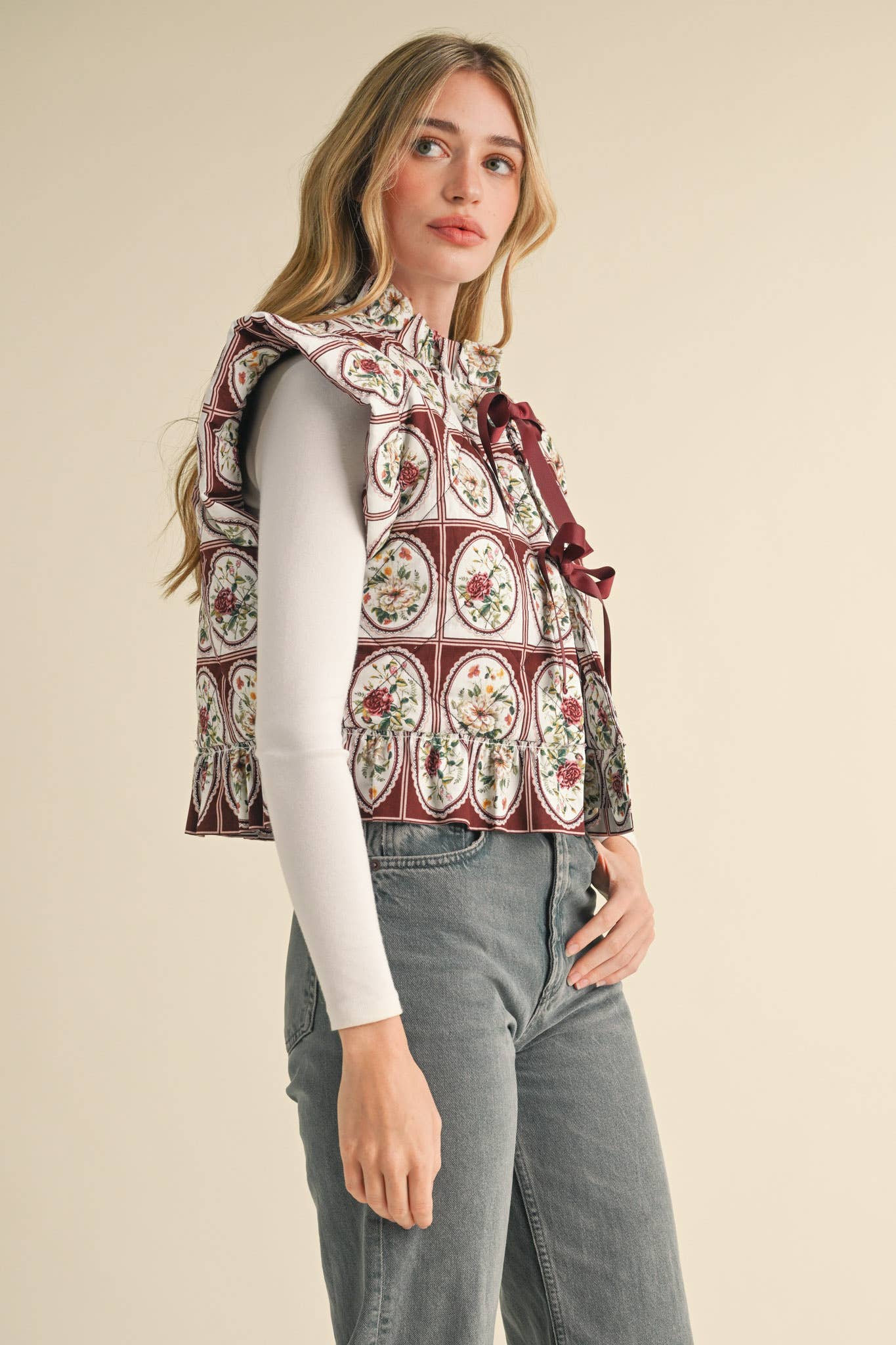 &MERCI - EXCLUSIVE PRINT FLUTTER SLEEVE FLORAL PUFF VEST - Dear John