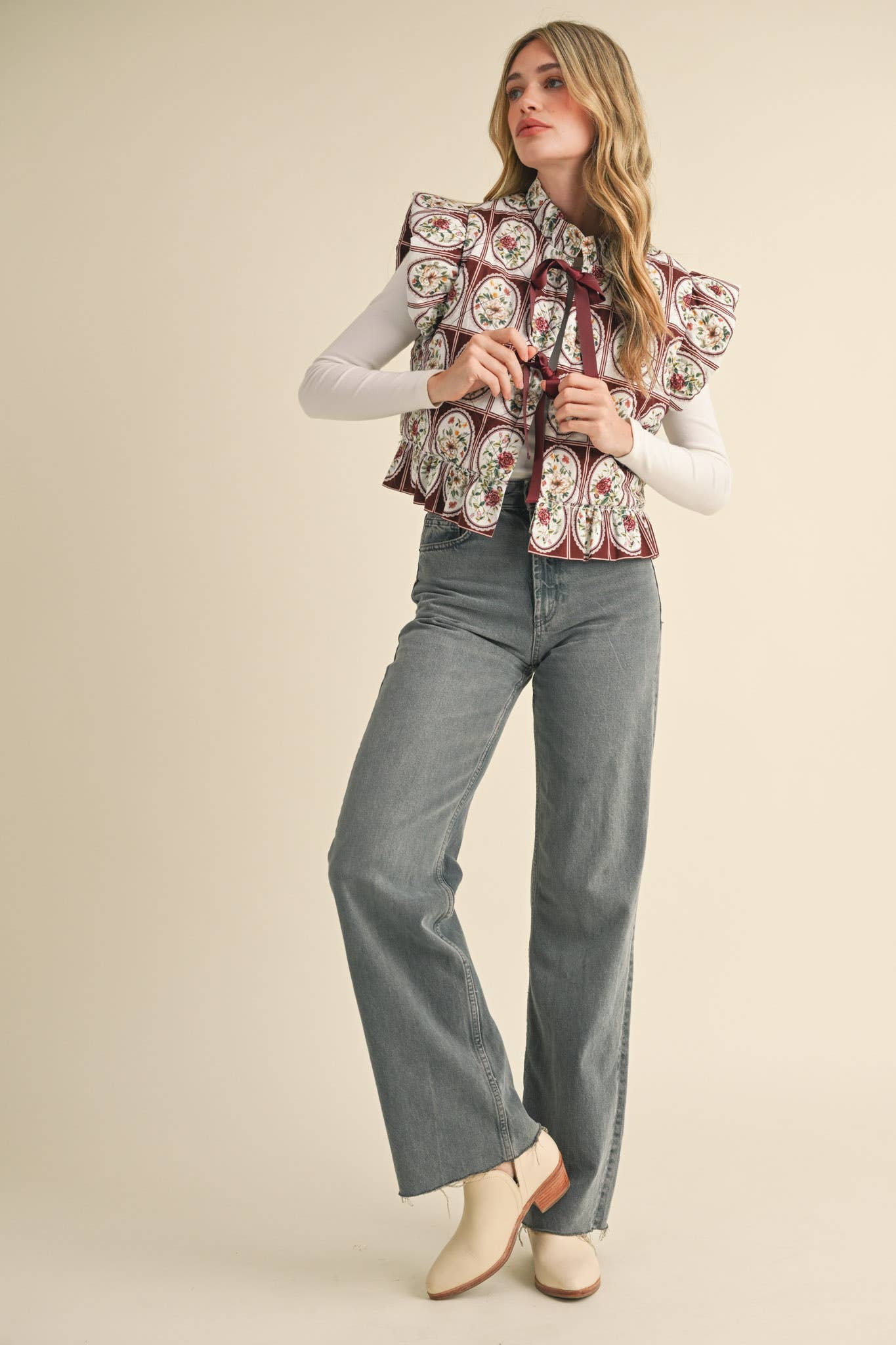 &MERCI - EXCLUSIVE PRINT FLUTTER SLEEVE FLORAL PUFF VEST - Dear John