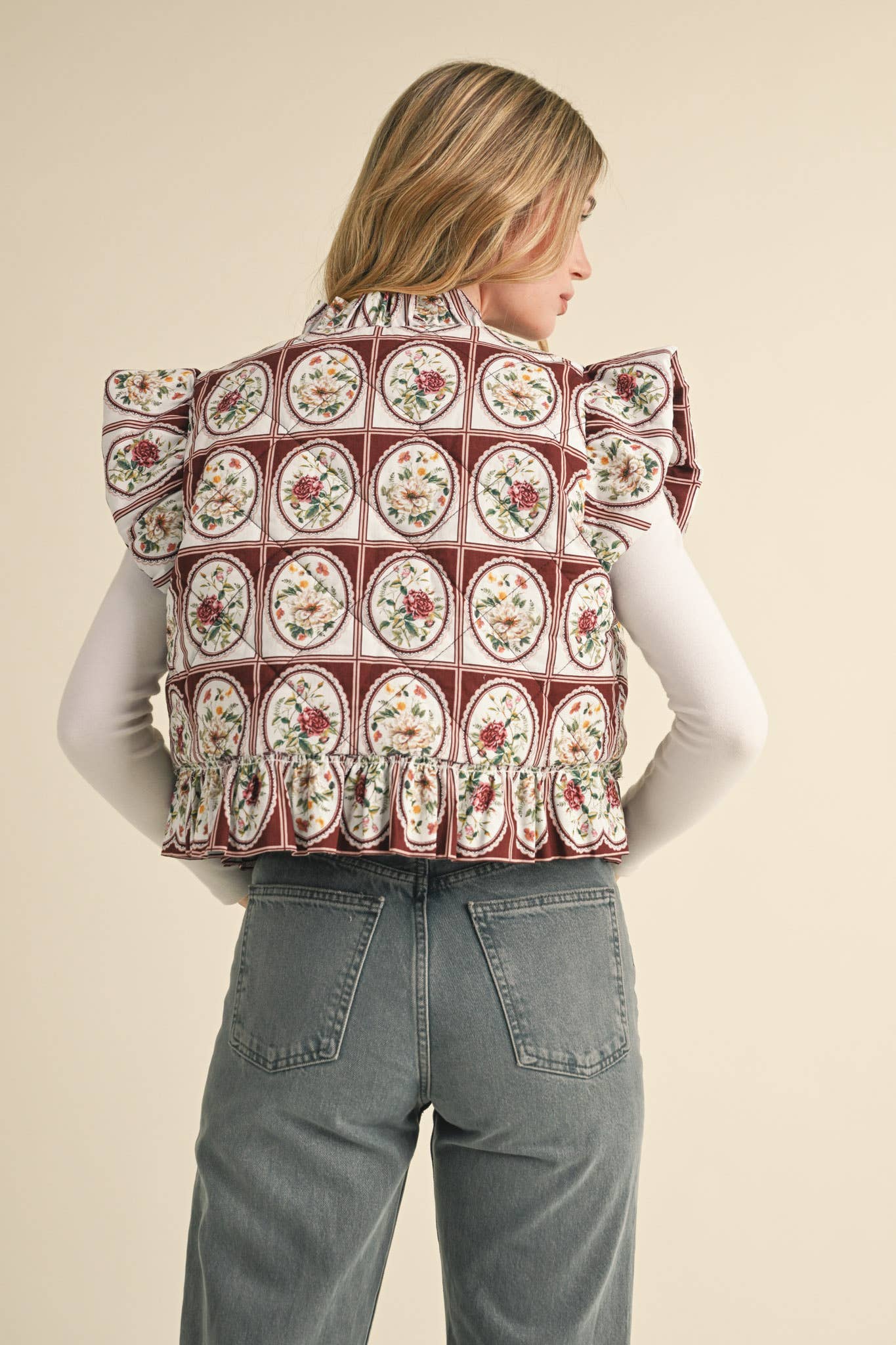 &MERCI - EXCLUSIVE PRINT FLUTTER SLEEVE FLORAL PUFF VEST - Dear John