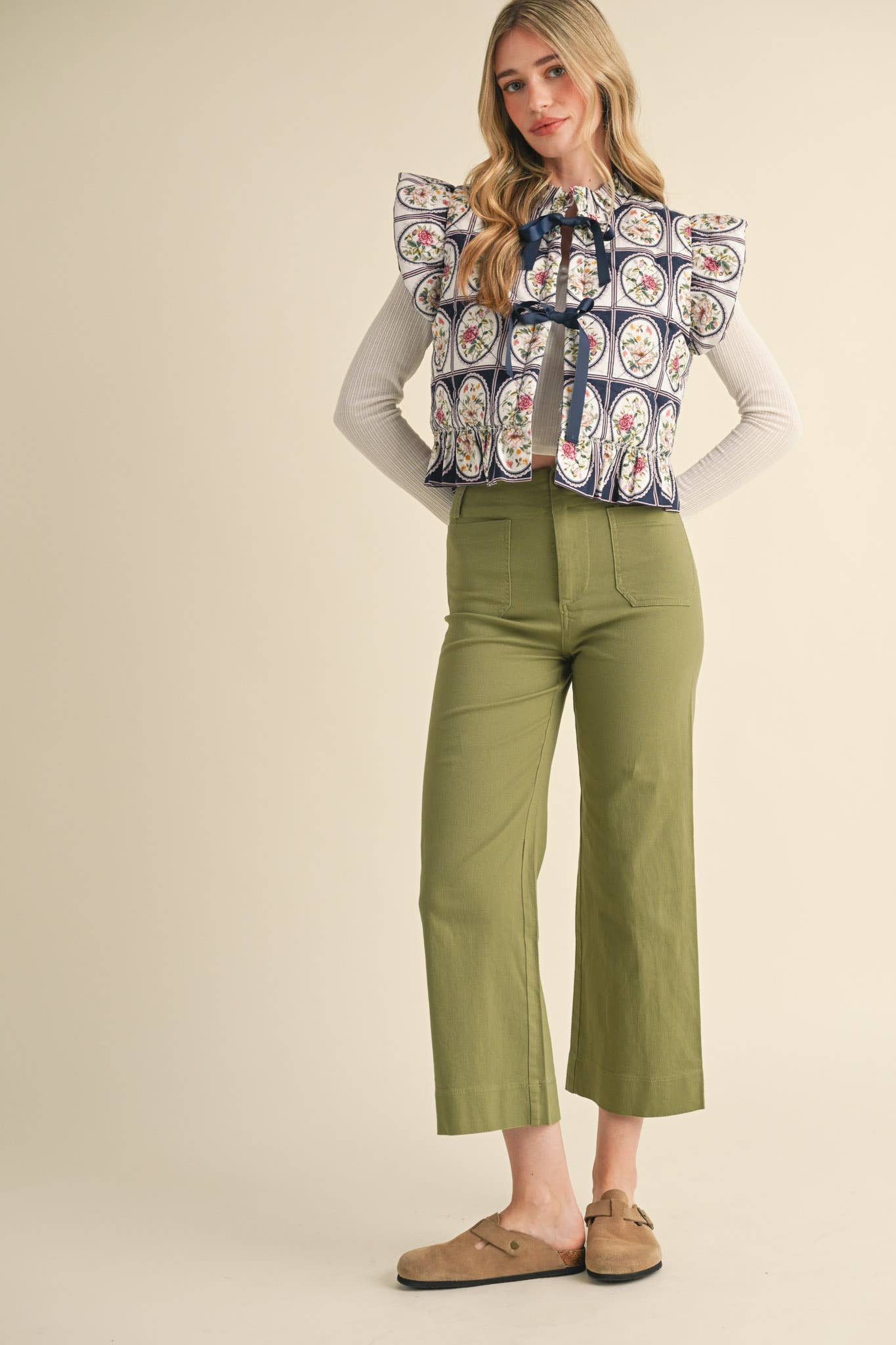 &MERCI - EXCLUSIVE PRINT FLUTTER SLEEVE FLORAL PUFF VEST - Dear John