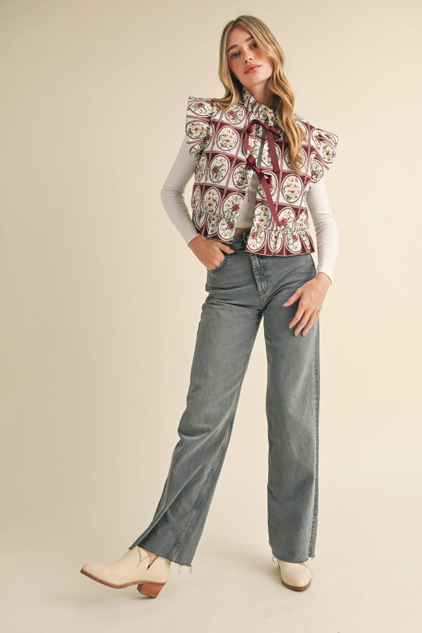 &MERCI - EXCLUSIVE PRINT FLUTTER SLEEVE FLORAL PUFF VEST - Dear John