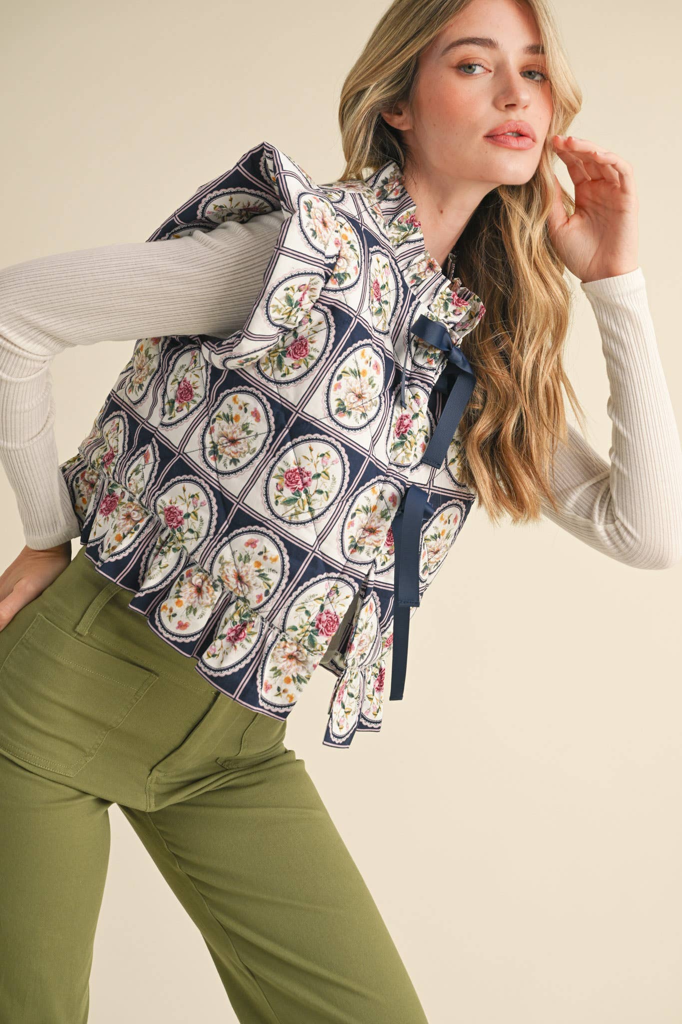 &MERCI - EXCLUSIVE PRINT FLUTTER SLEEVE FLORAL PUFF VEST - Dear John