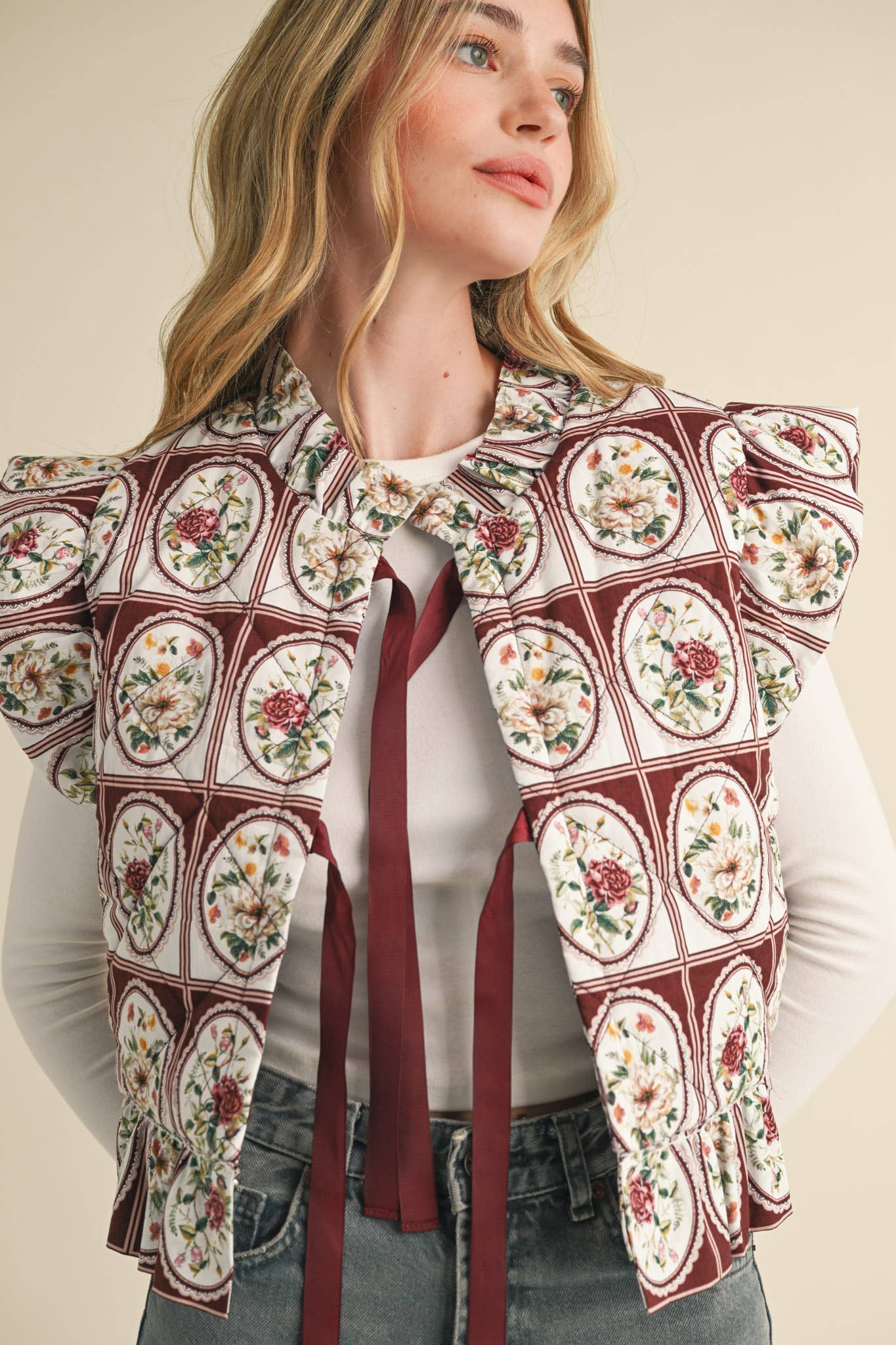 &MERCI - EXCLUSIVE PRINT FLUTTER SLEEVE FLORAL PUFF VEST - Dear John