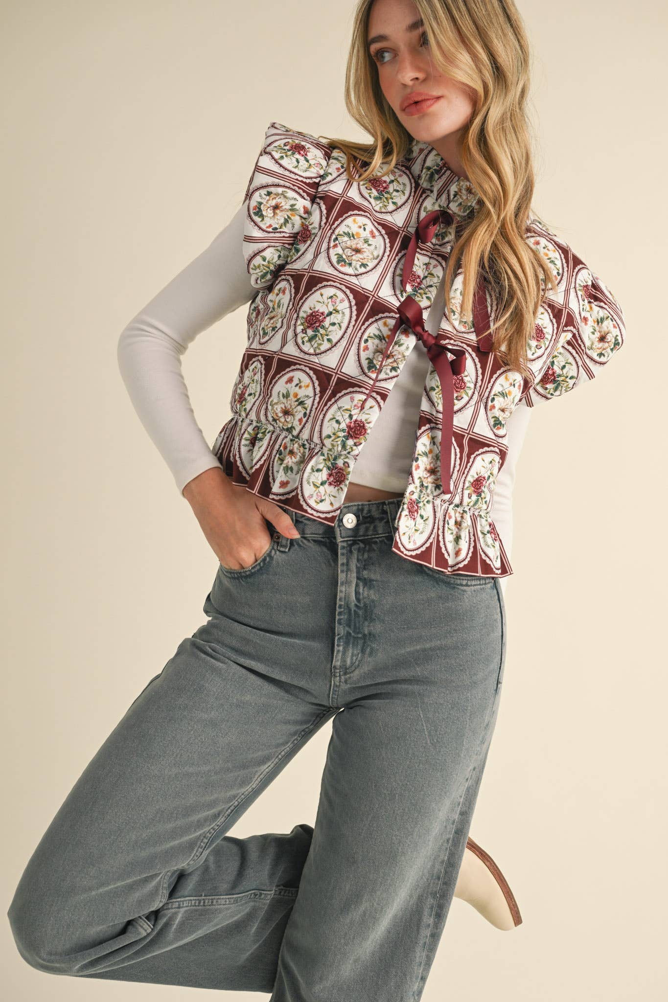 &MERCI - EXCLUSIVE PRINT FLUTTER SLEEVE FLORAL PUFF VEST - Dear John