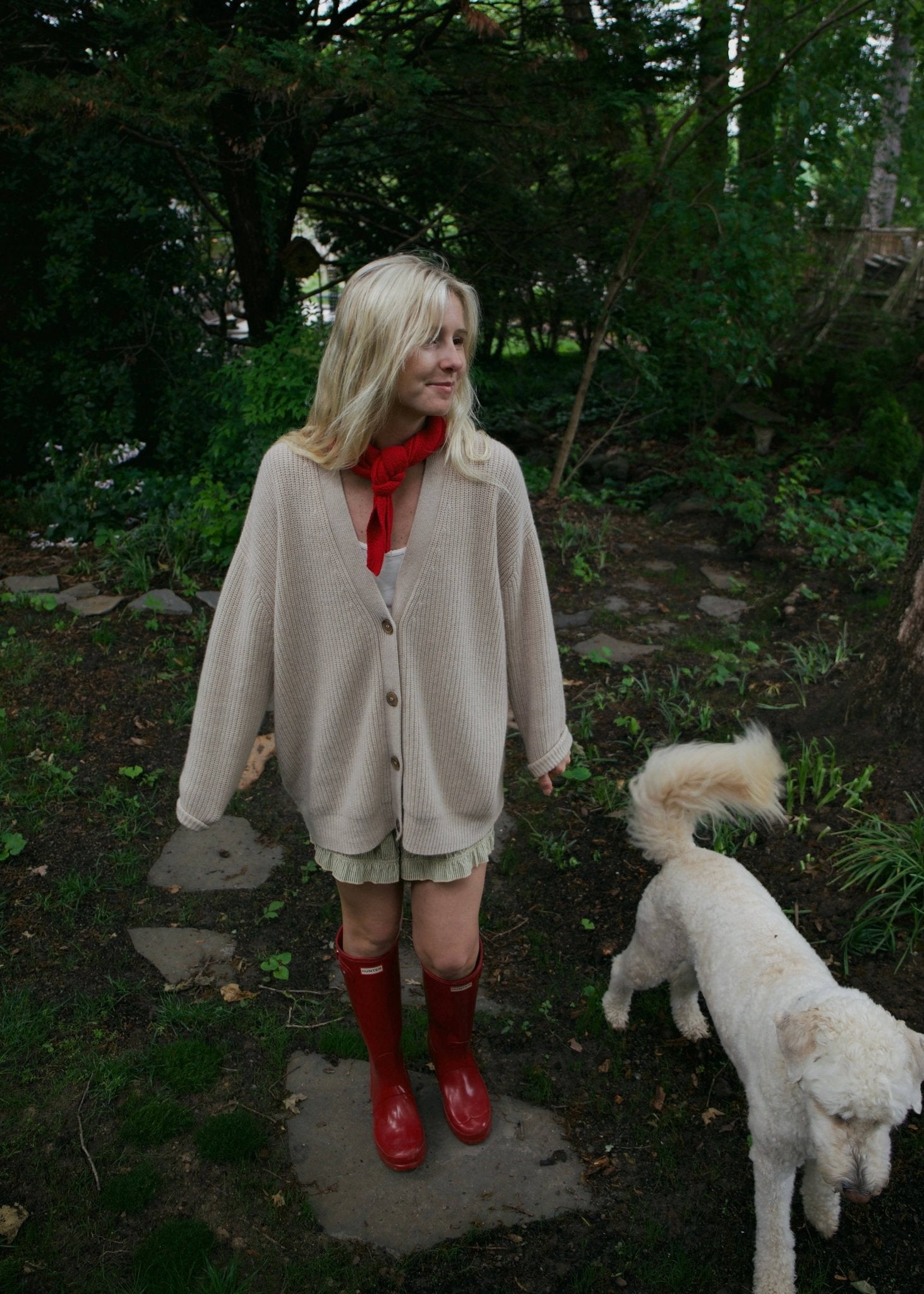 STRAWBERRY TRIANGLE SCARF - Dear John