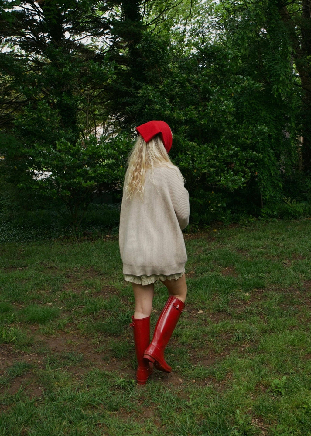 STRAWBERRY TRIANGLE SCARF - Dear John